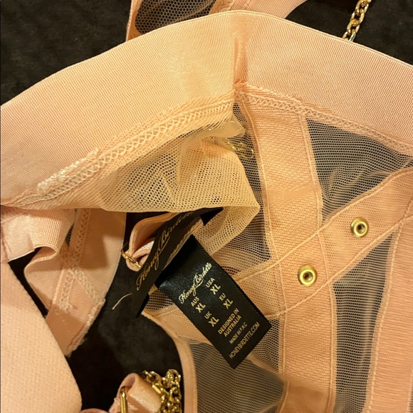 NEW Honey Birdette 40F Pink KUKURO SEXY Lingerie Set bra, garter, panties SET - Picture 9 of 9